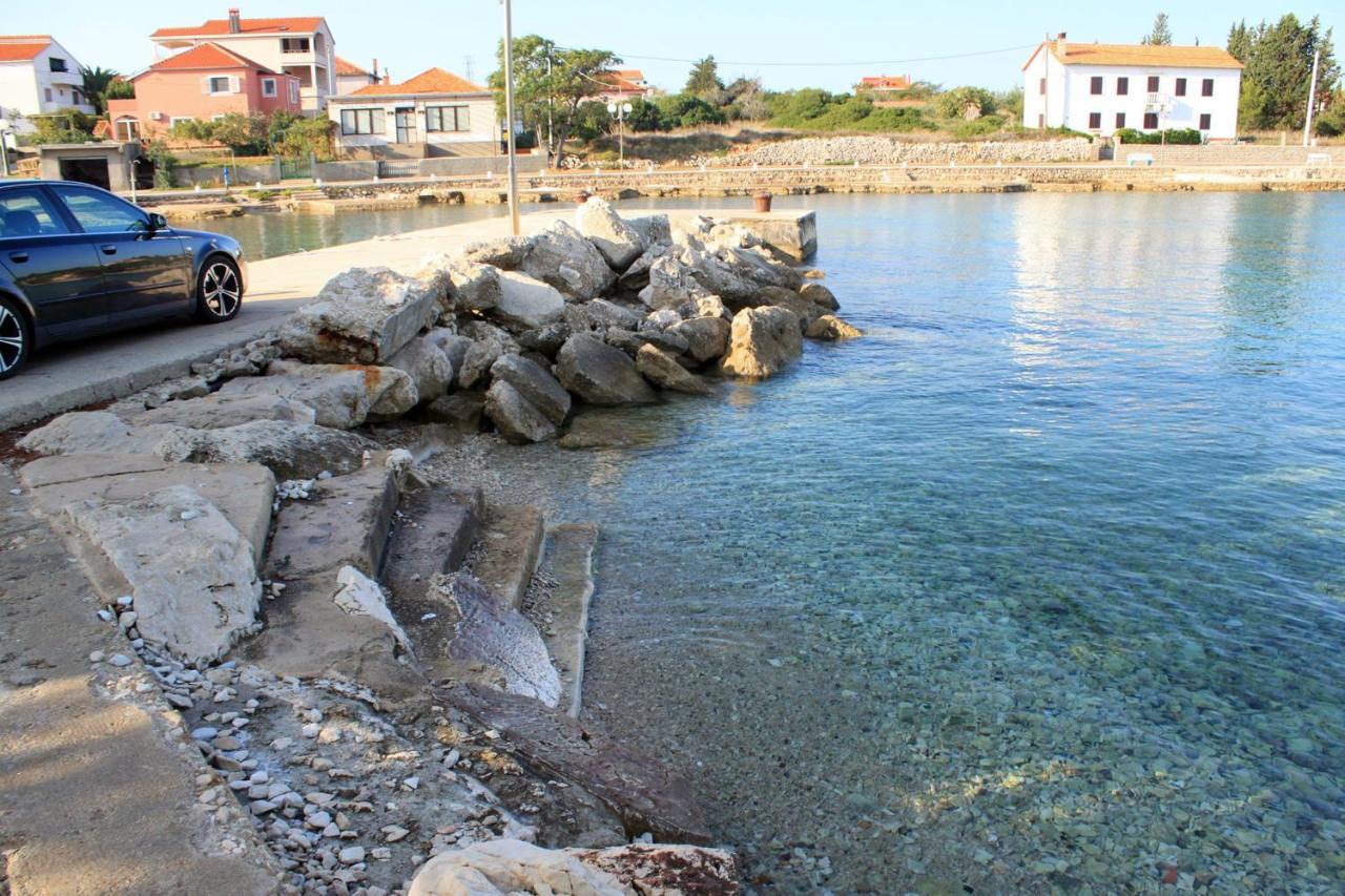 Apartments By The Sea Ugljan - 846 Exterior foto